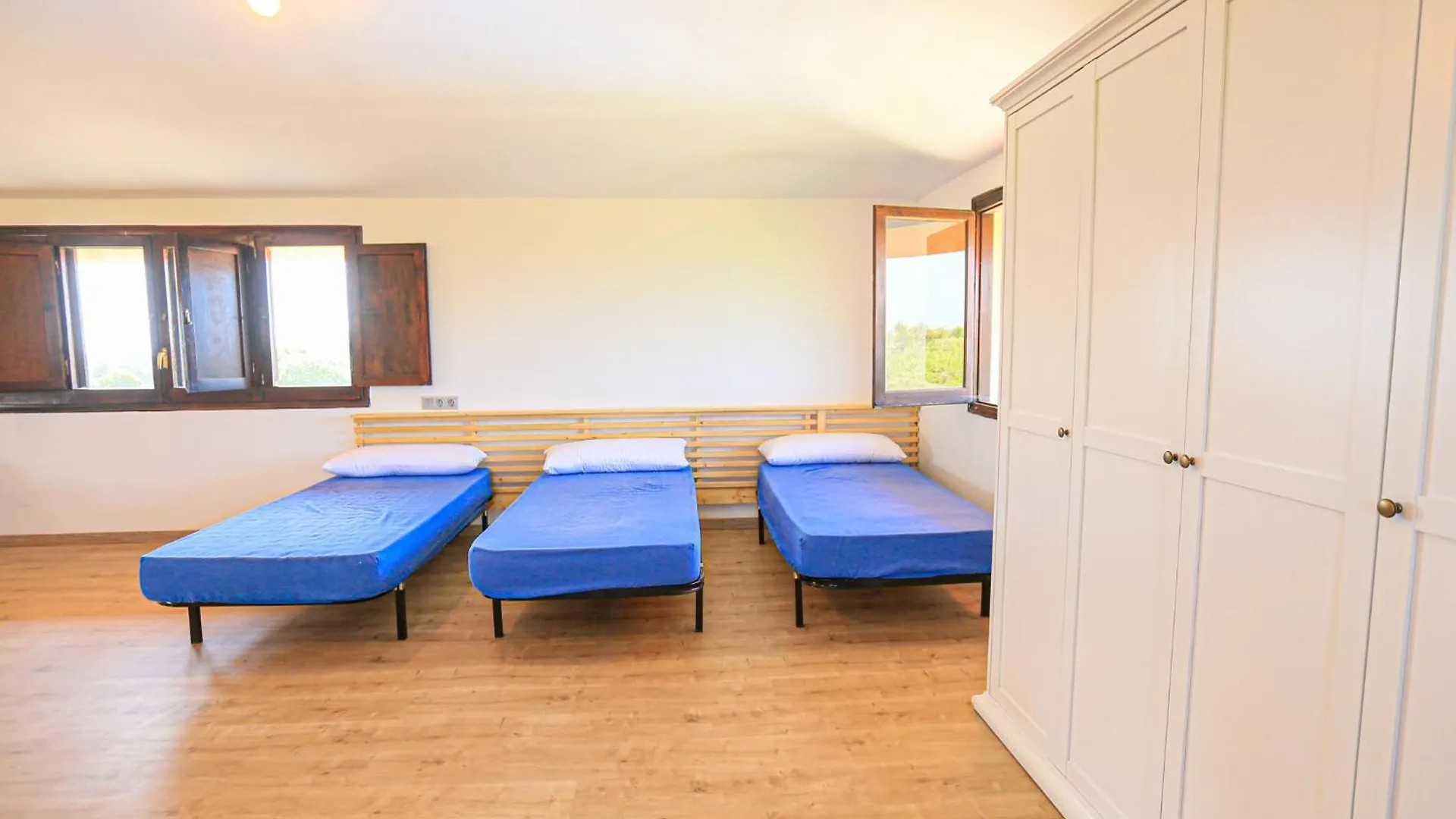 Litoral Costa Dorada - La Higuerita Only Families Villa